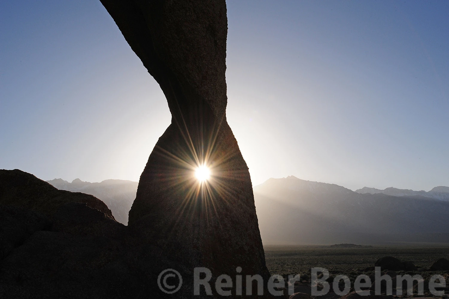 Sunset, Alabama Hills – photo by Reiner Boehme