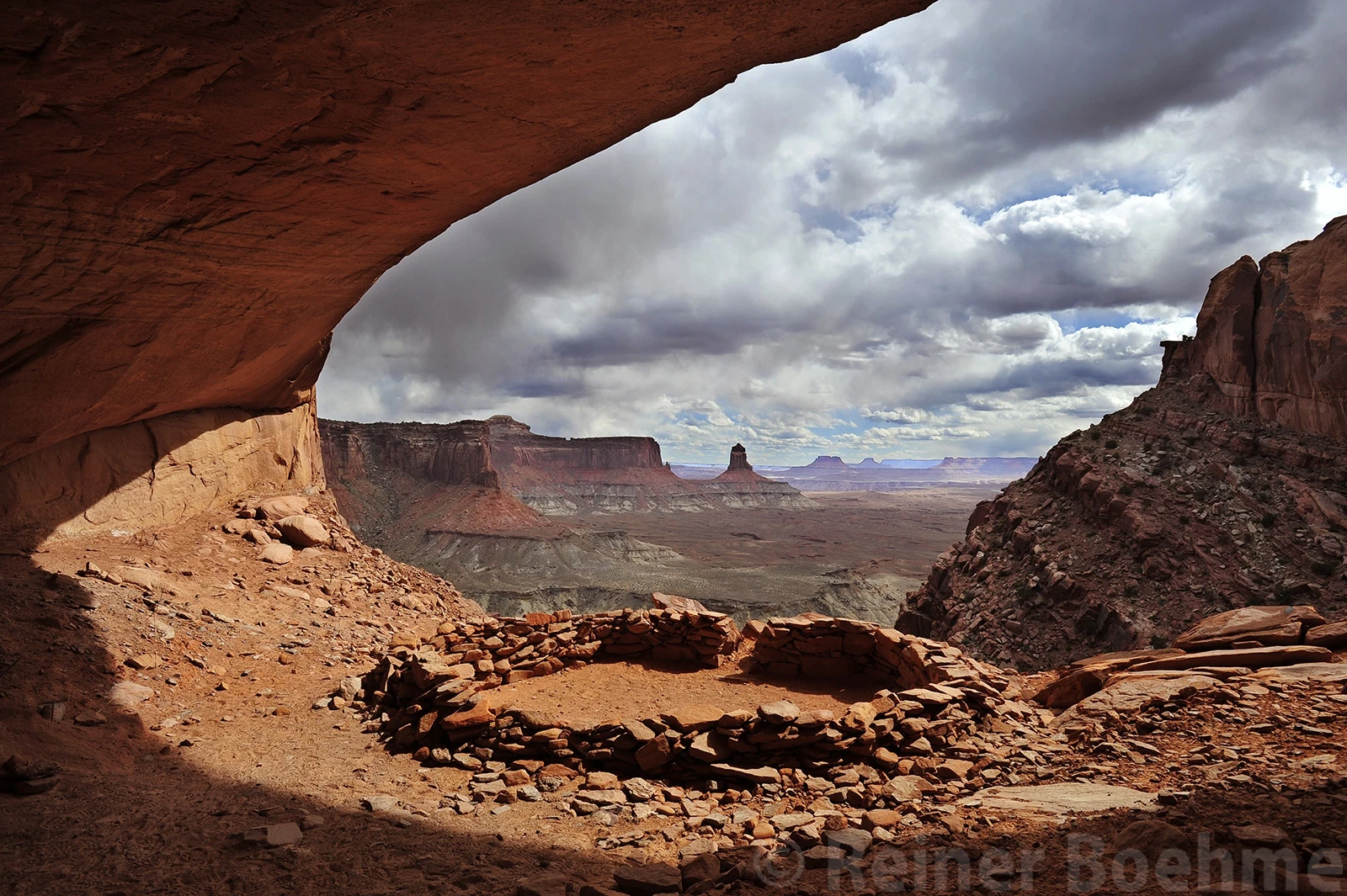 False Kiva, Canyonlands and flight to Lake Powell – photo by Reiner Boehme