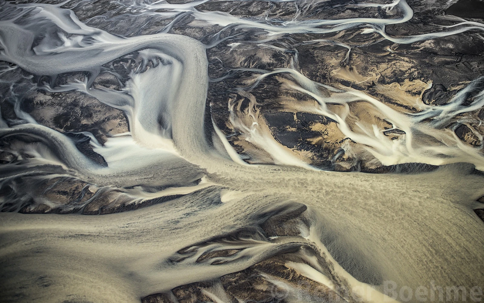 Flight II, Iceland – photo by Reiner Boehme