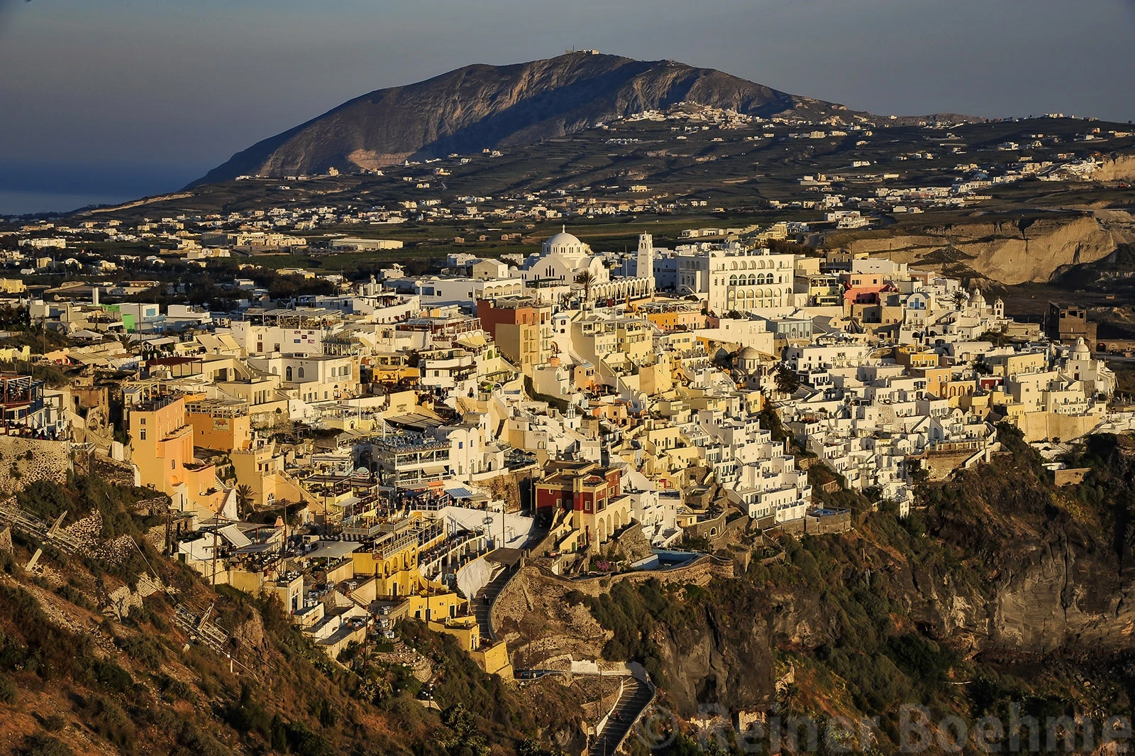Fira, Santorini/Greece – photo by Reiner Boehme