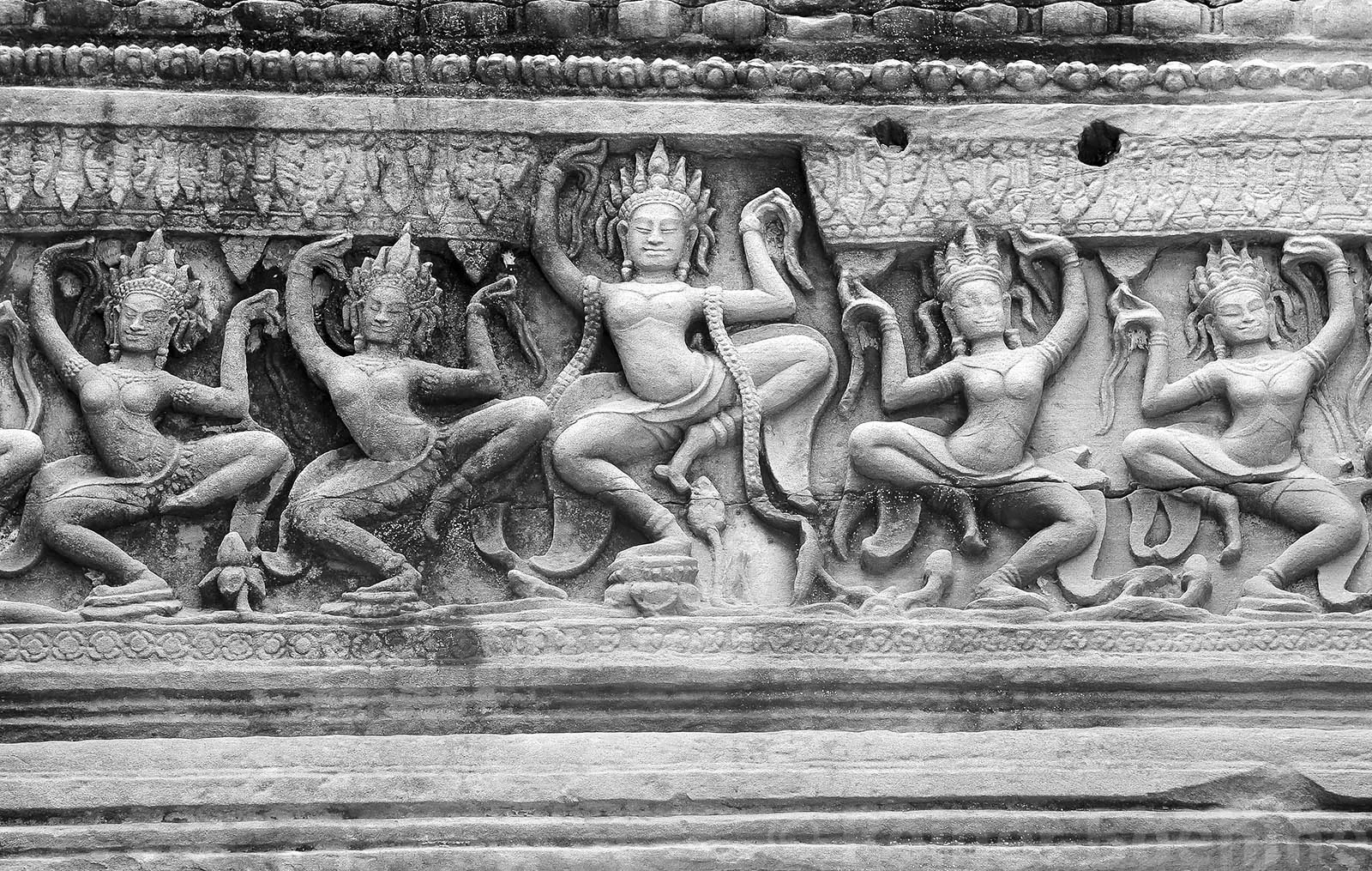 Apsara dancers, Angkor Wat – photo by Reiner Boehme