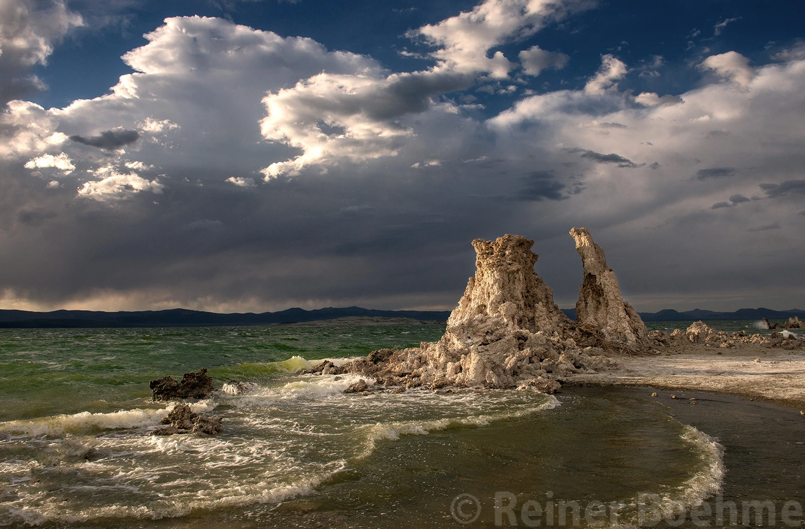ML5, Mono Lake – photo by Reiner Boehme