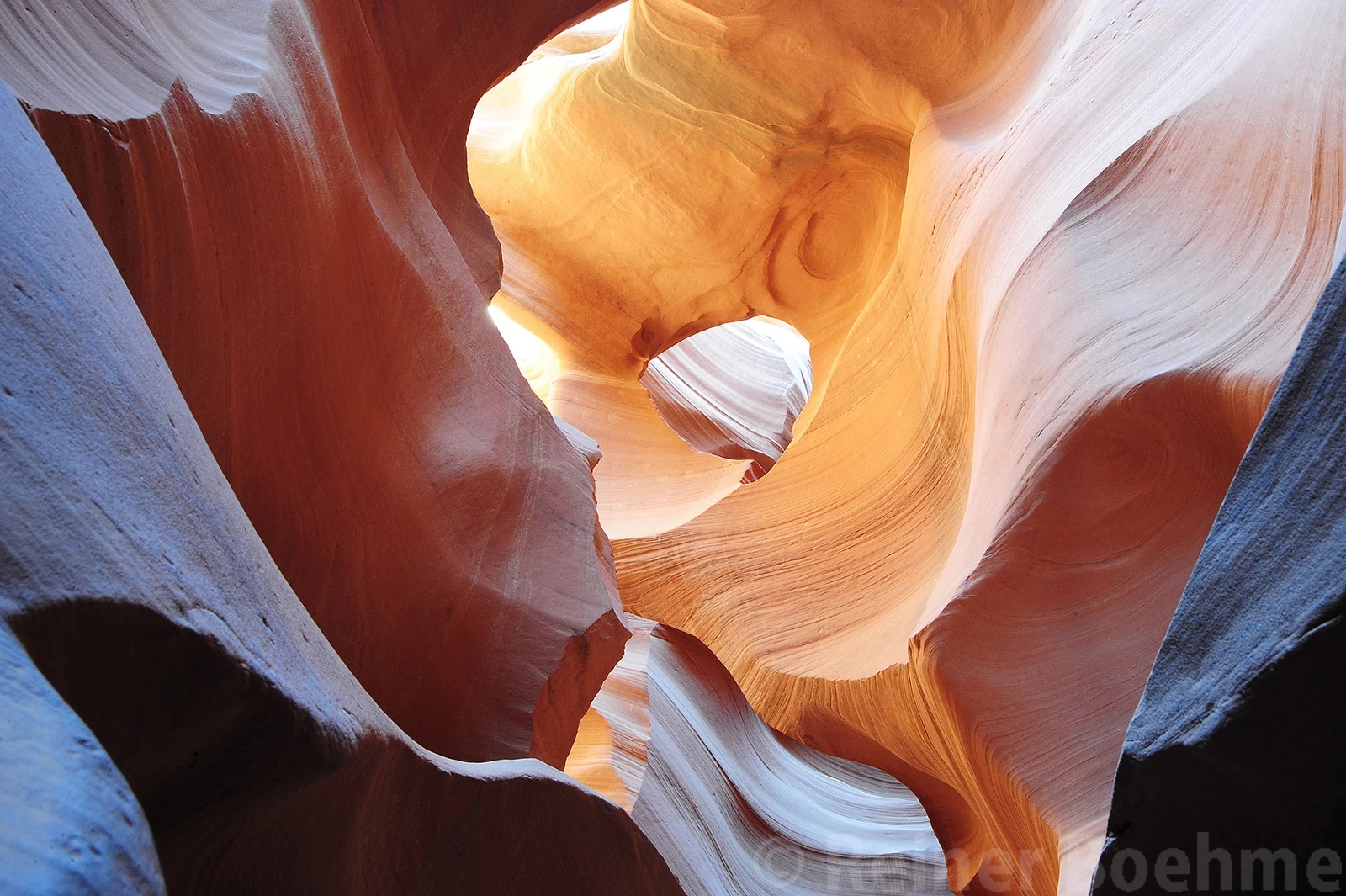 Lower Antelope canyon II, Around Page – photo by Reiner Boehme