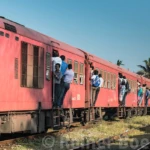 Rush hour at Mt Lavinia
