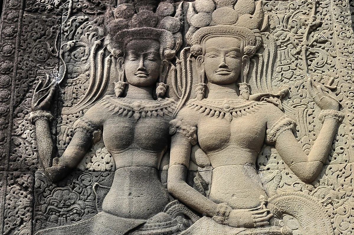 Apsara dancers, Angkor Wat – photo by Reiner Boehme