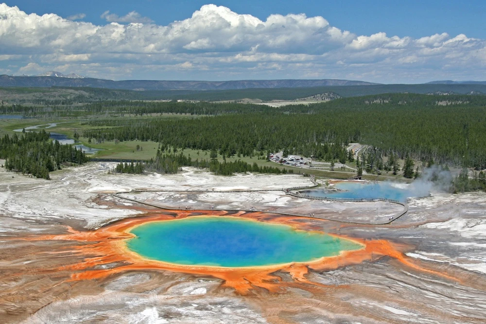 Grand prismatic spring, Yellowstone NP – photo by Reiner Boehme