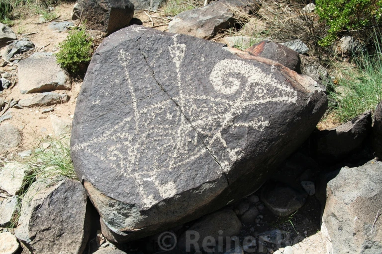 Three rivers petroglyph area
