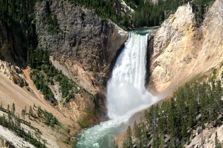 Yellowstone falls