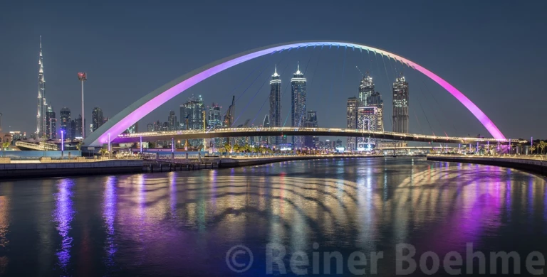 Tolerance bridge, Dubai canal