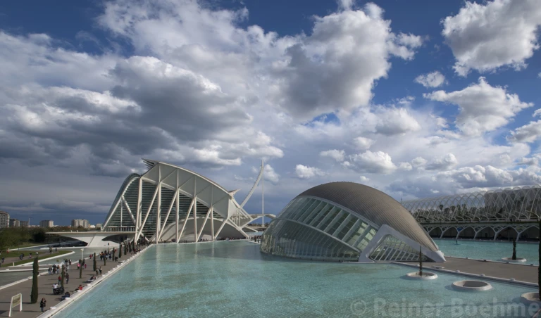 Science center and hemisphere