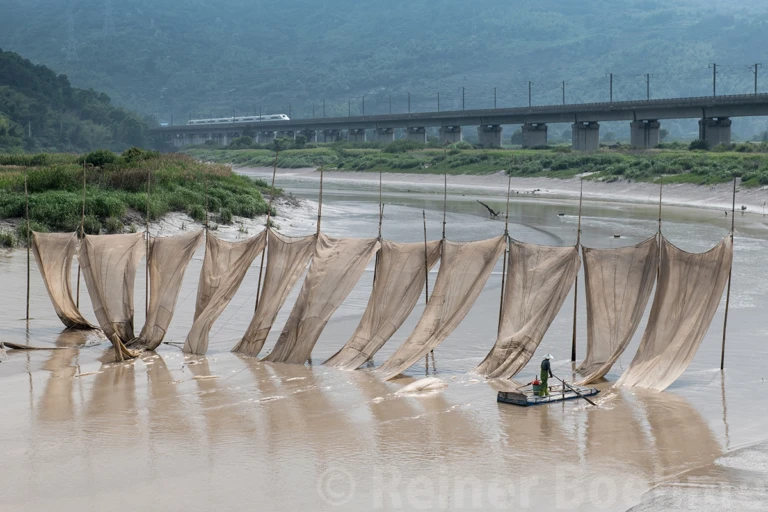 Yangjiaxi village and high speed train