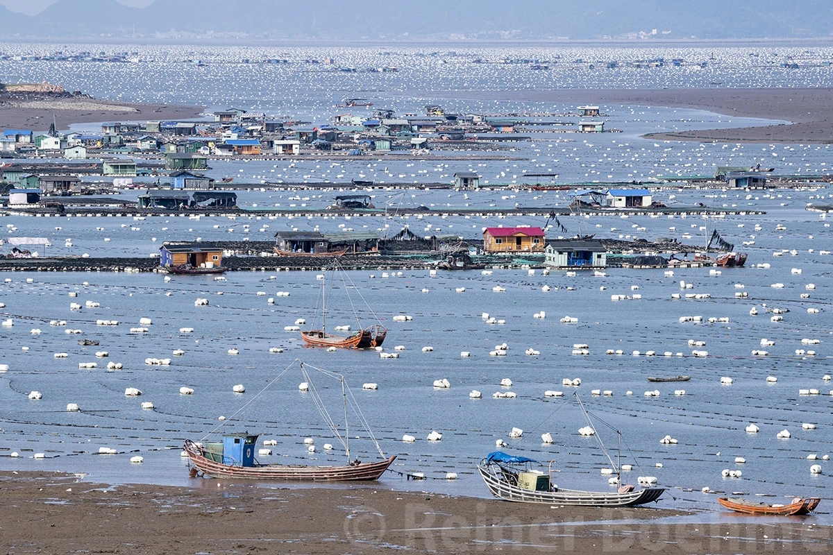 Village on water II, Xiapu – photo by Reiner Boehme