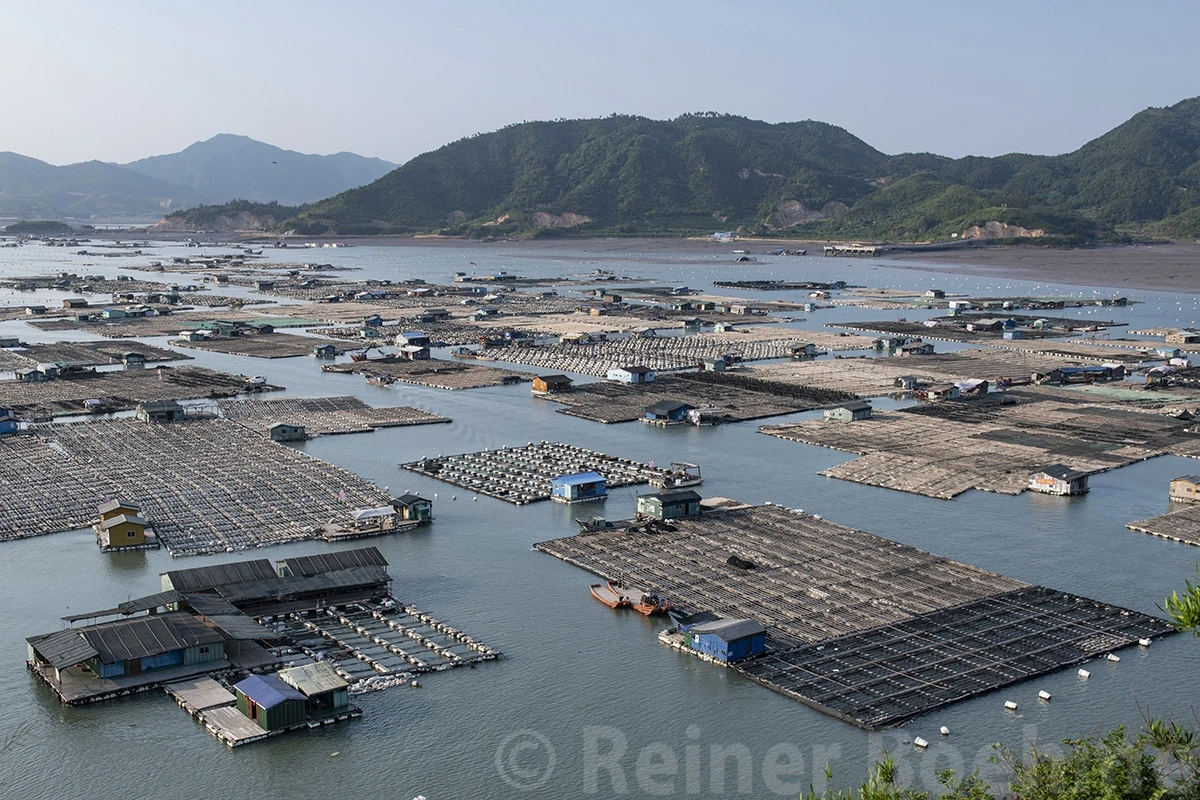 DongAn village on water, Xiapu – photo by Reiner Boehme