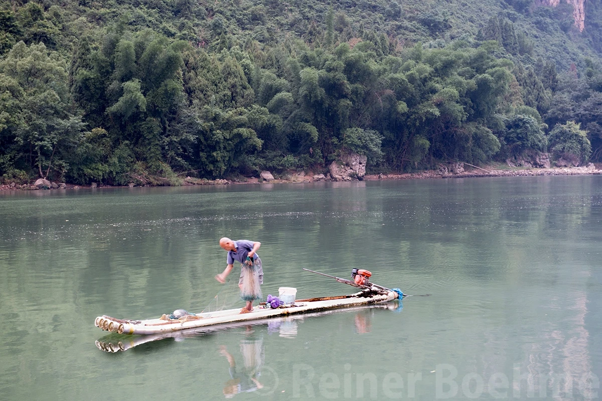 True fisherman, Guilin-Li river – photo by Reiner Boehme