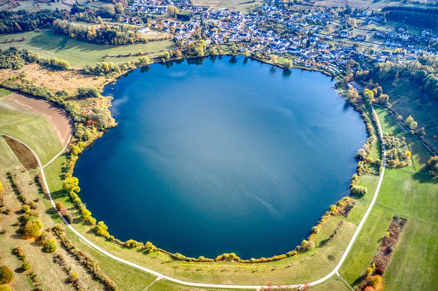 Schalkenmehrener Maar, Eiffel and rivers Ahr, Mosel – photo by Reiner Boehme