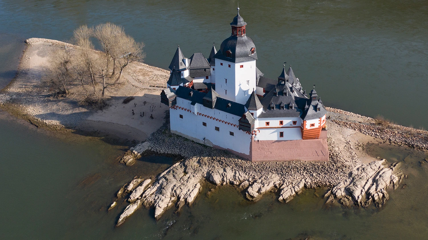 Burg Pfalzgrafenstein, River Rhein – photo by Reiner Boehme