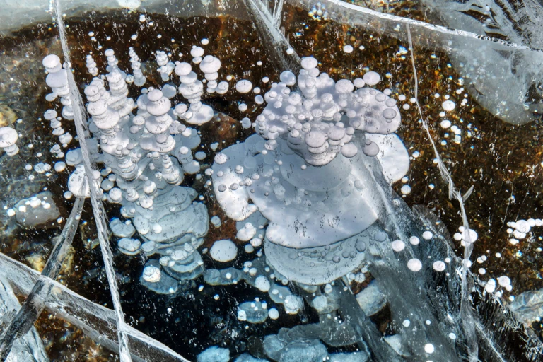 Frozen methane bubbles I