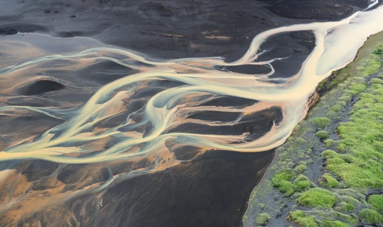 Glacier effluent