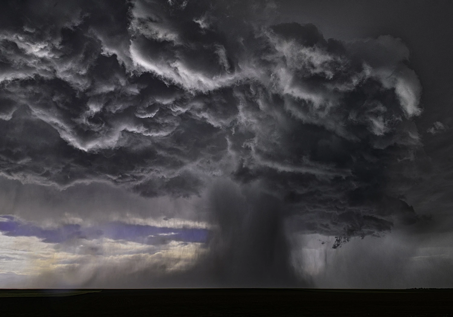 Atomic bomb or heavy rain, Tornado alley 2019 – photo by Reiner Boehme