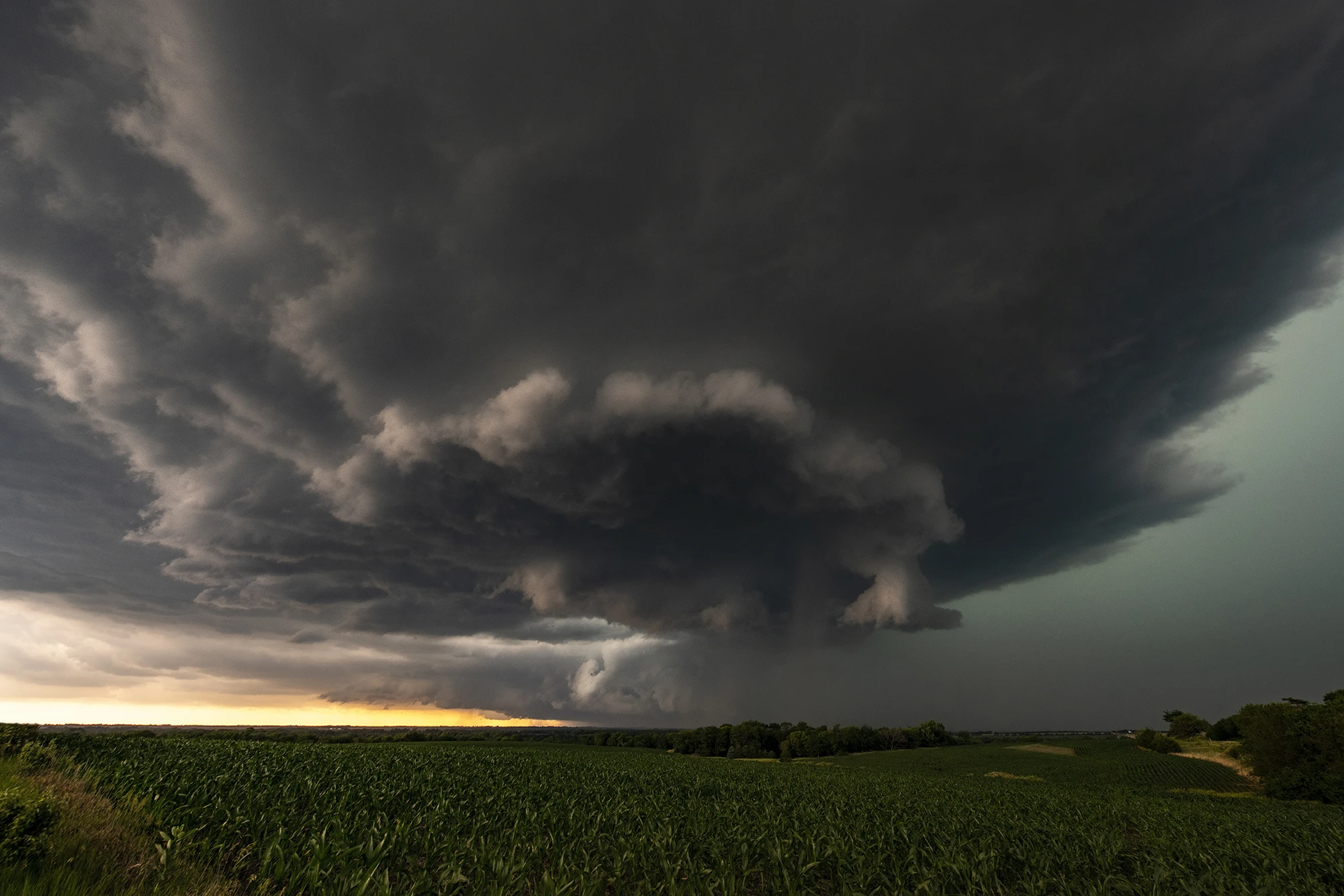 The supersell develops, Tornado alley 2022 – photo by Reiner Boehme