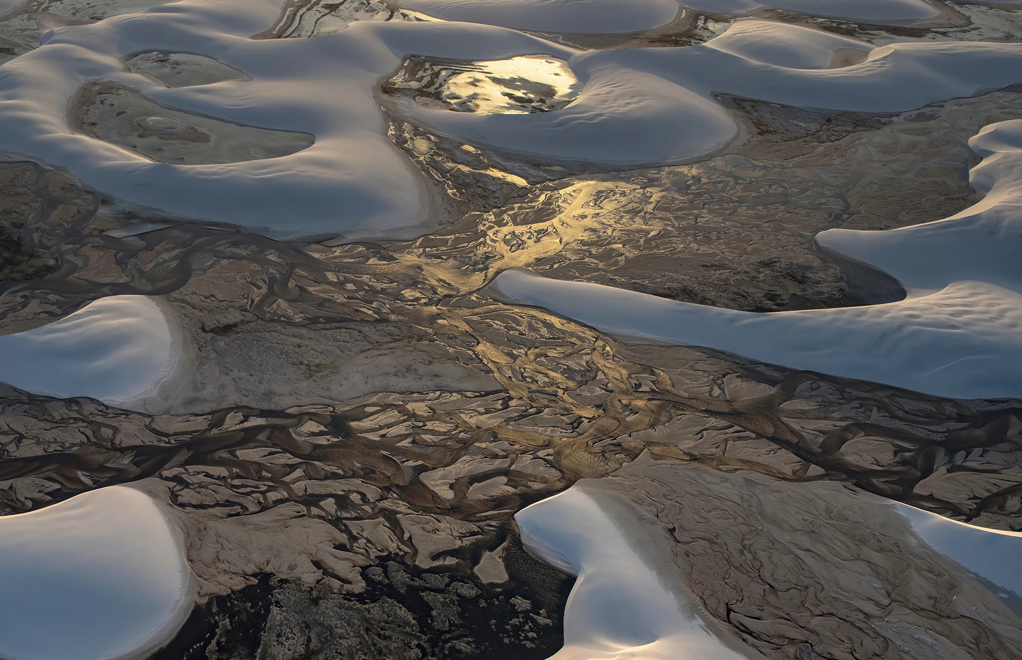 Pure gold, Brazil – photo by Reiner Boehme