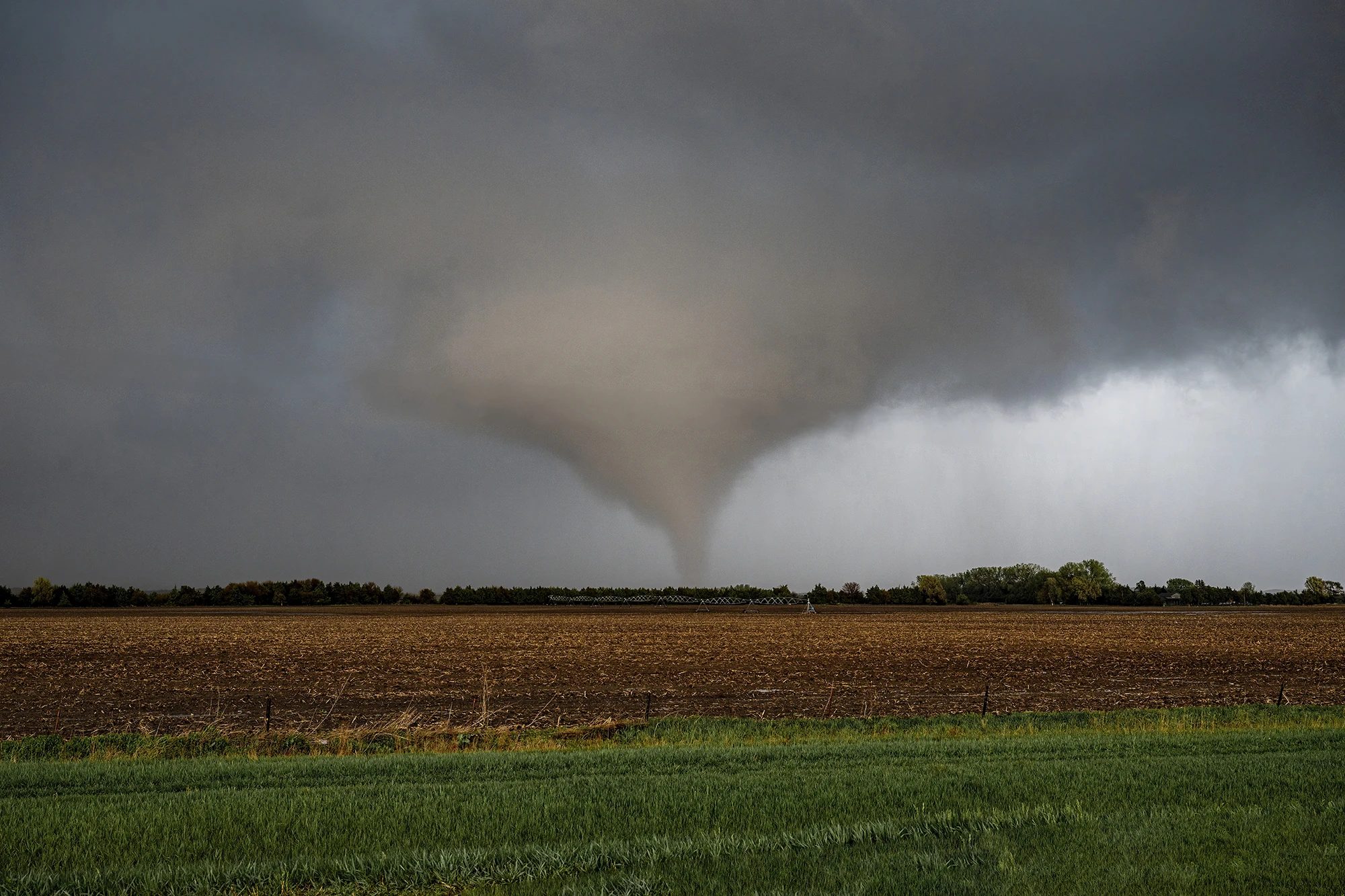 Touching the ground, Tornado alley 2023 – photo by Reiner Boehme