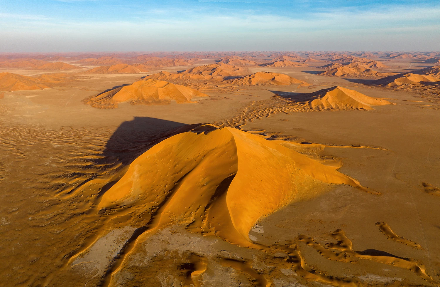 Early morning, Oman – photo by Reiner Boehme