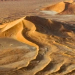 Waves leading towards stardune