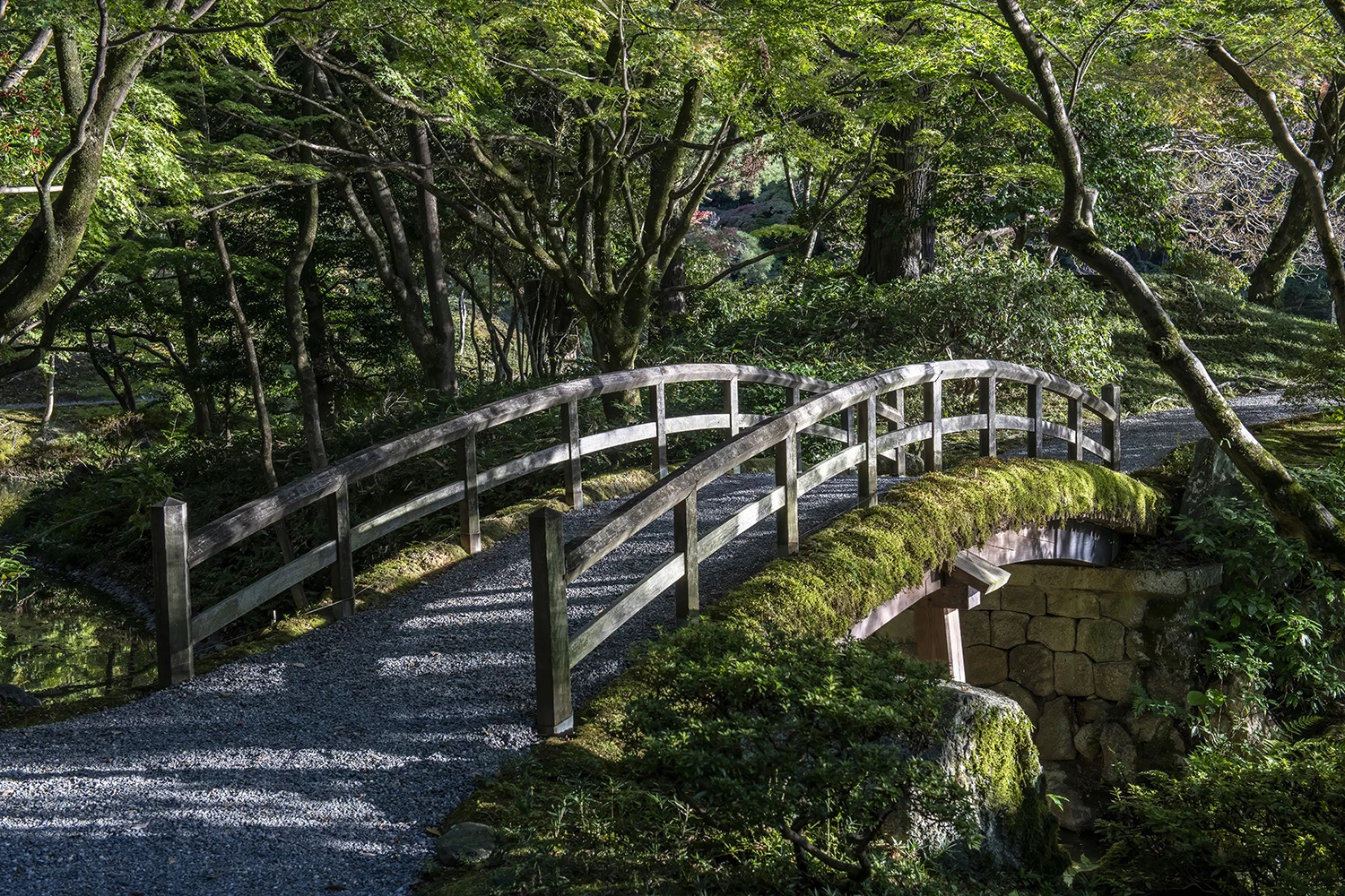 The emperor’s garden bridge, Japan – photo by Reiner Boehme