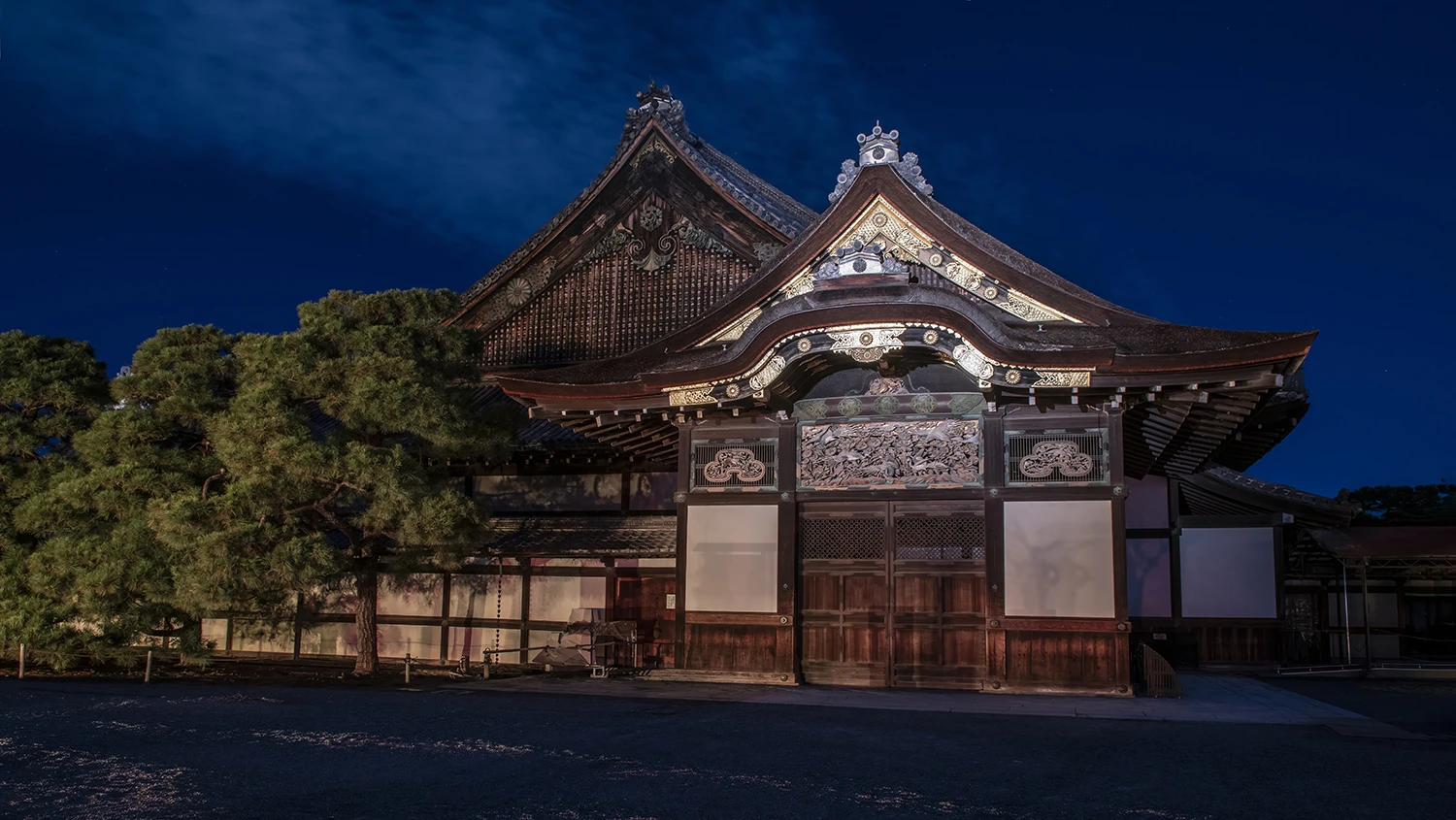 Nijo castle, Japan – photo by Reiner Boehme