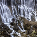 Nuo Ri Lang waterfall detail