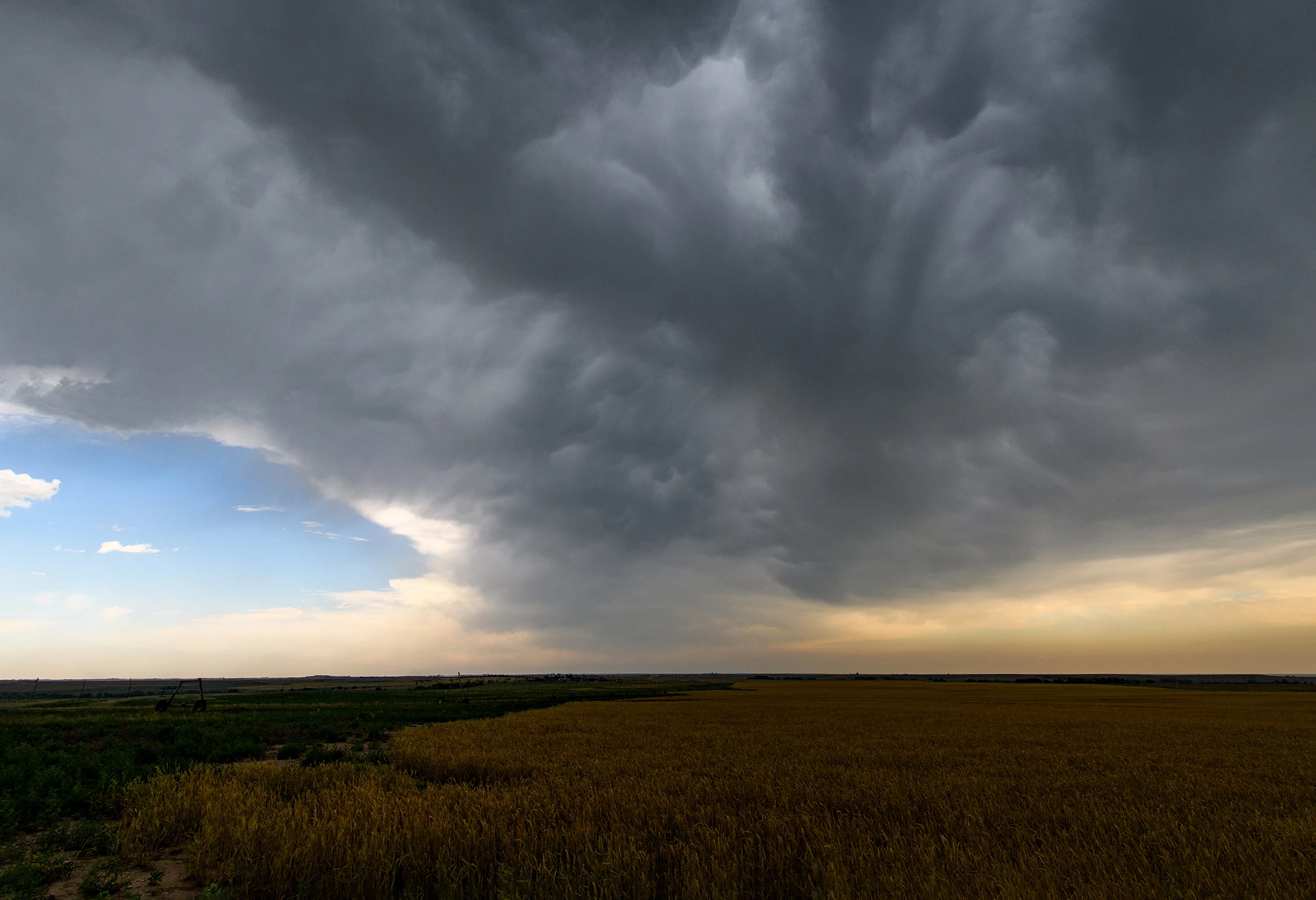 Watching the storm, Tornado alley 2024 – photo by Reiner Boehme