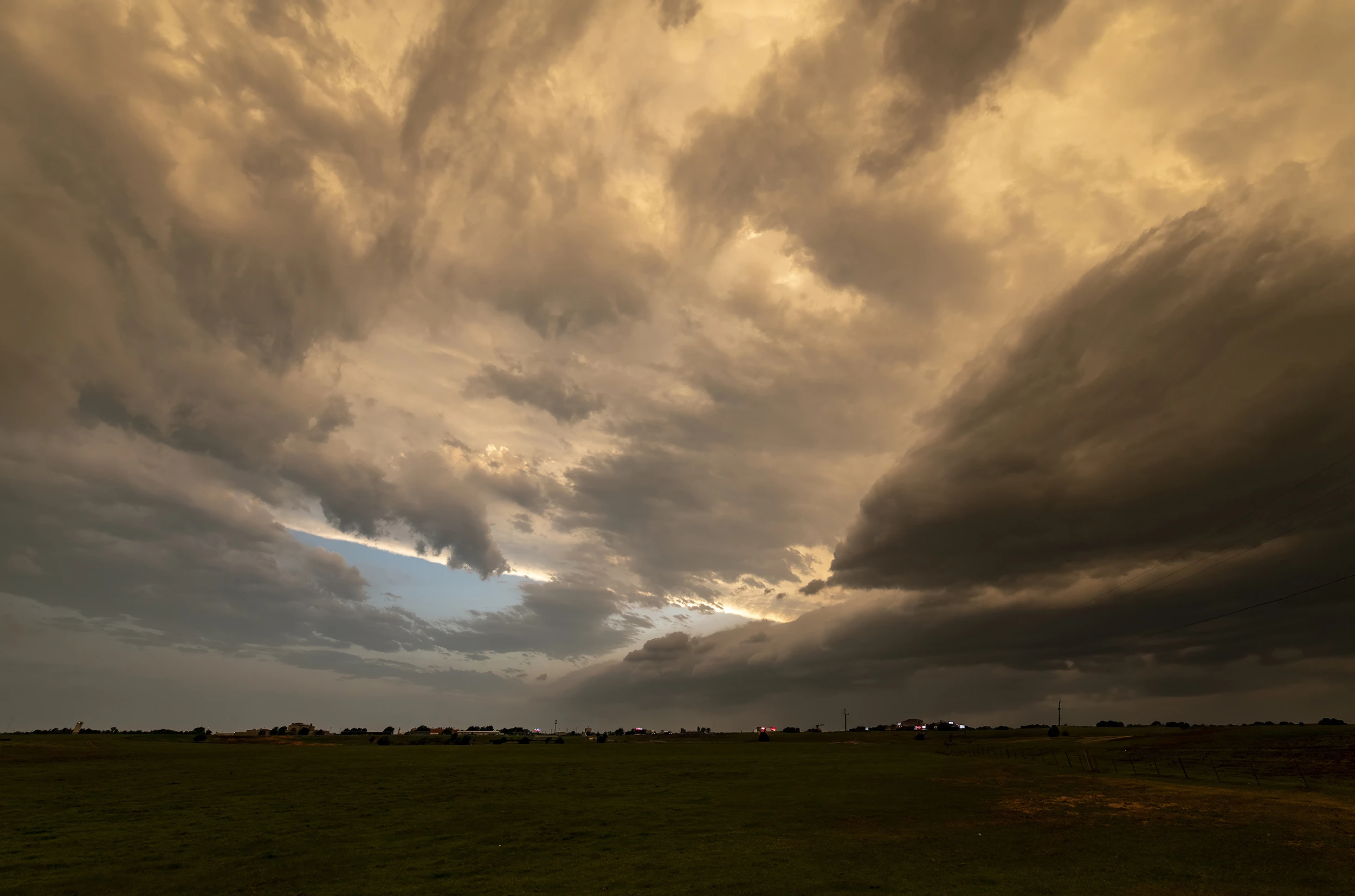 After the storm, Tornado alley 2024 – photo by Reiner Boehme