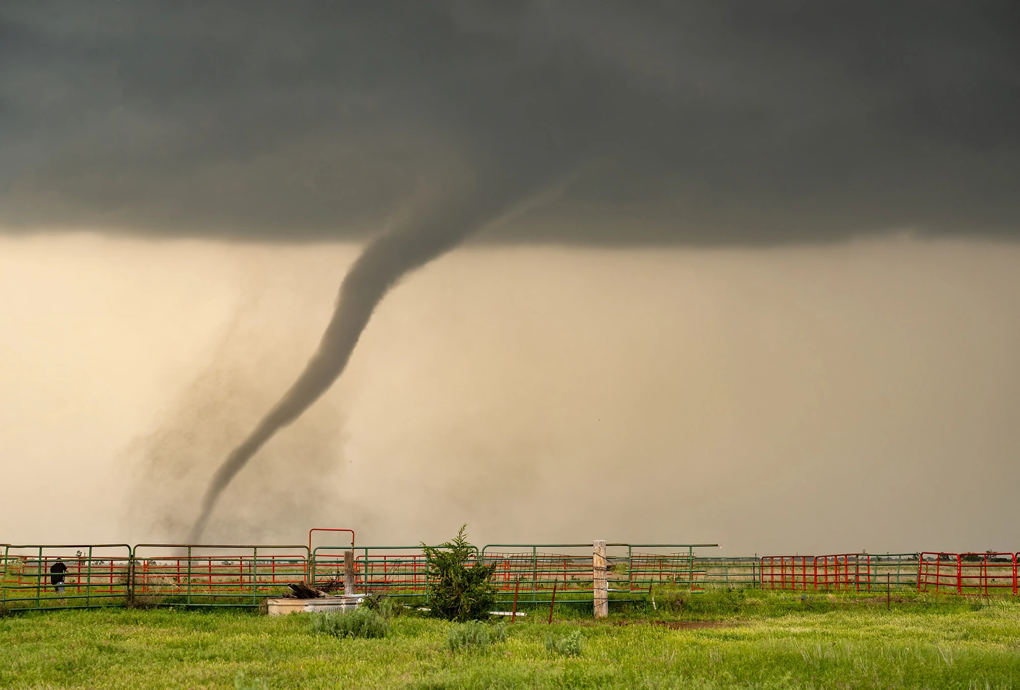 The tornado is moving on, Tornado alley 2025 – photo by Reiner Boehme
