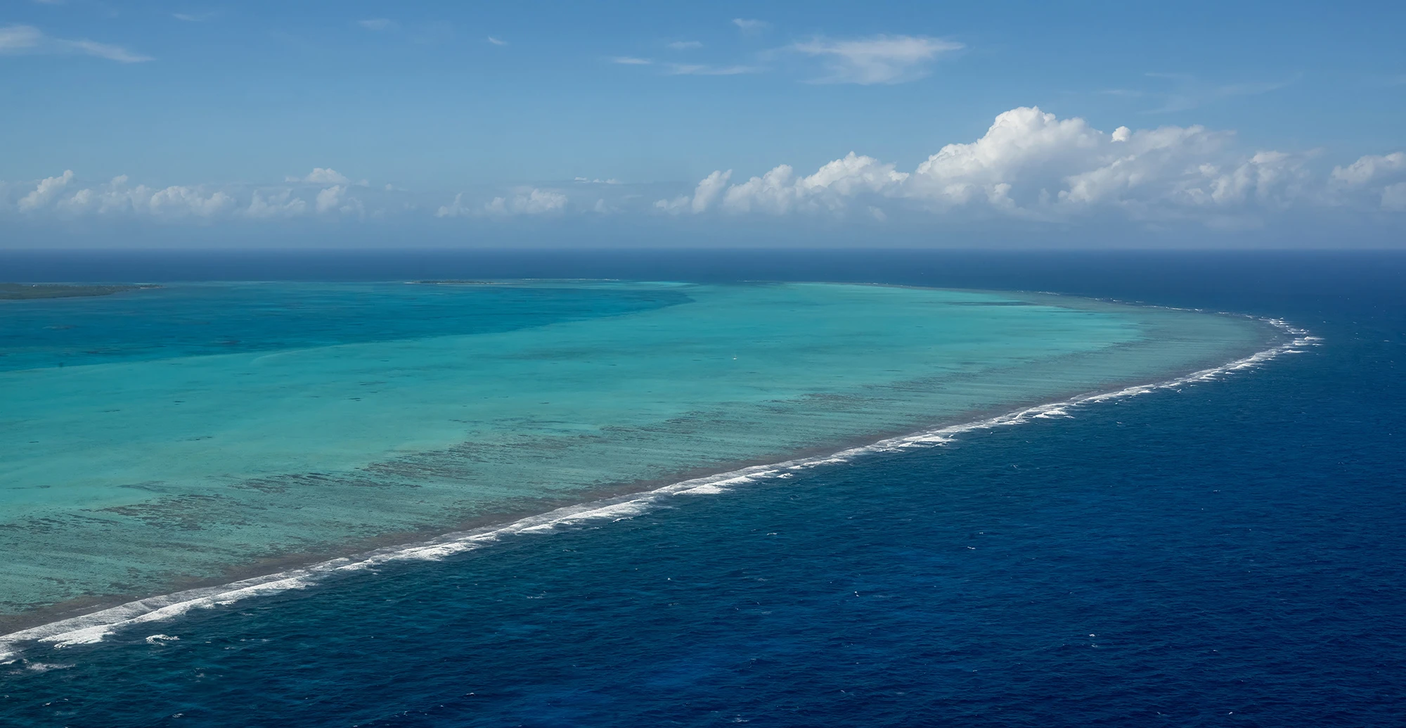 Curves, Belize – photo by Reiner Boehme