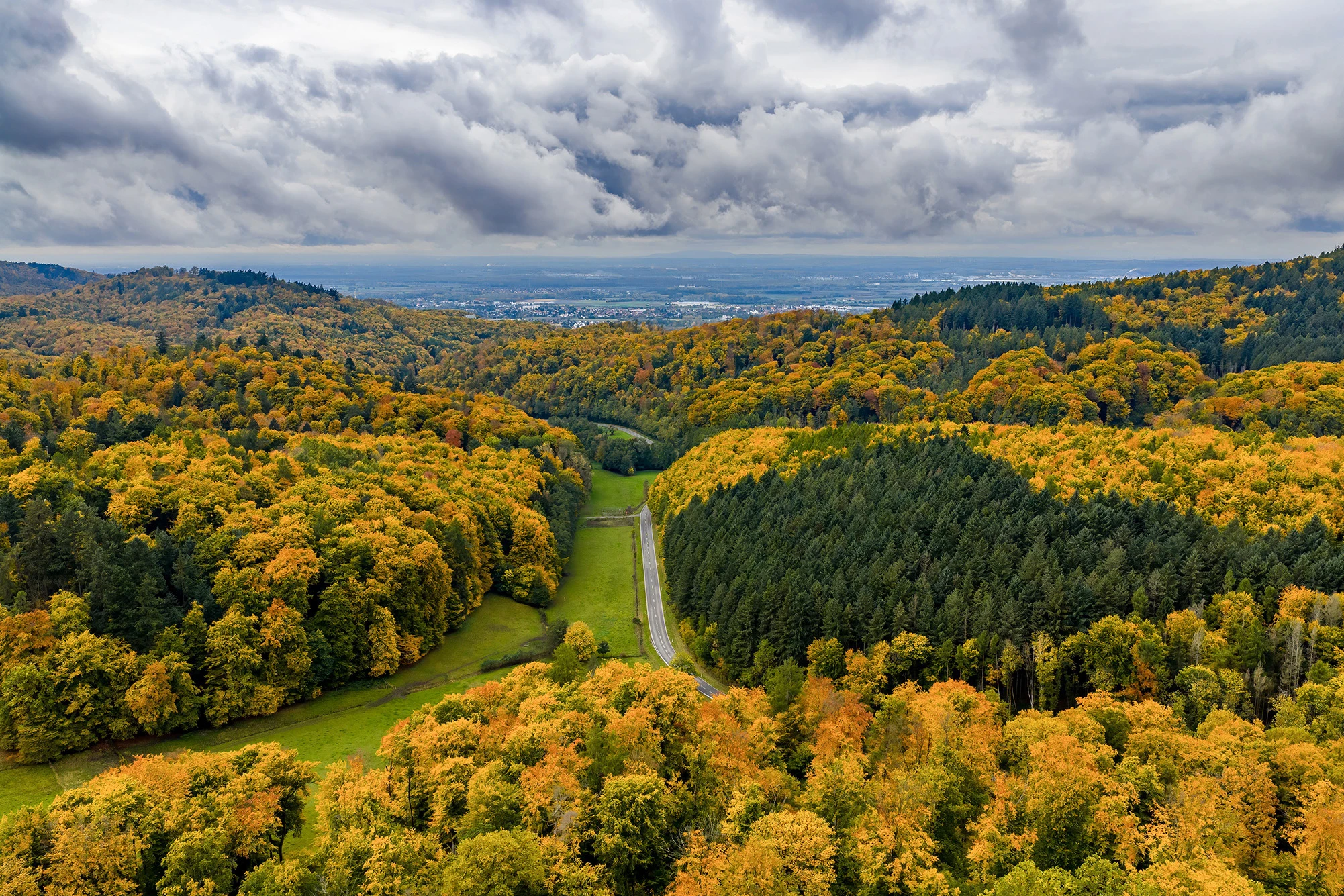 View from Ober-Beerbach down to Seeheim, Odenwald – photo by Reiner Boehme