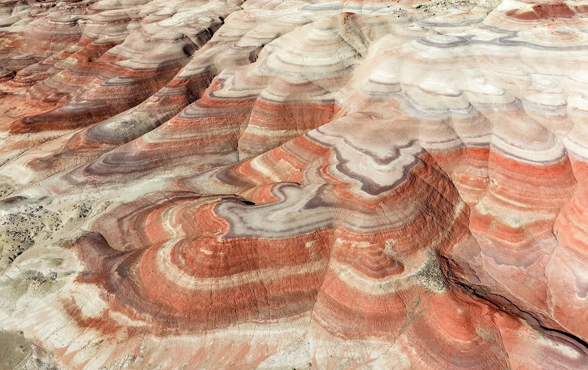 Bentonite hills detail, Utah drone tour – photo by Reiner Boehme