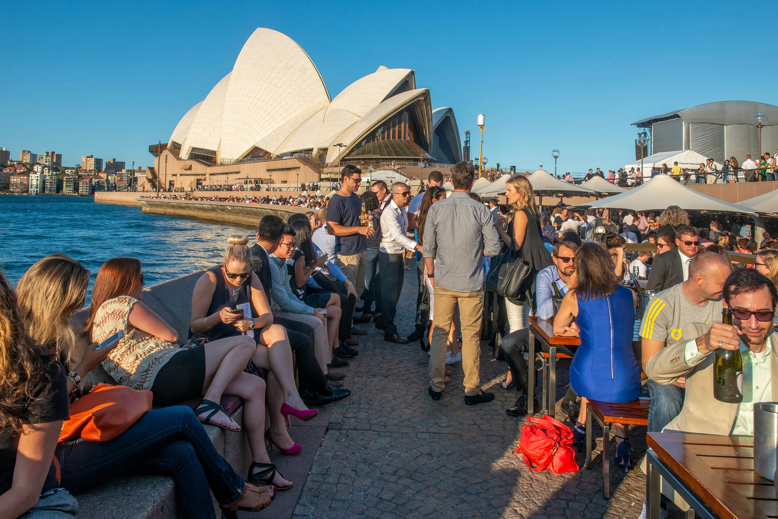 Weekend – Friday afternoon, Sydney – photo by Reiner Boehme