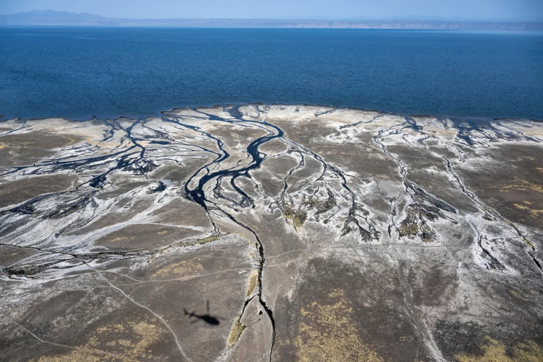 Lake Natron completely blue