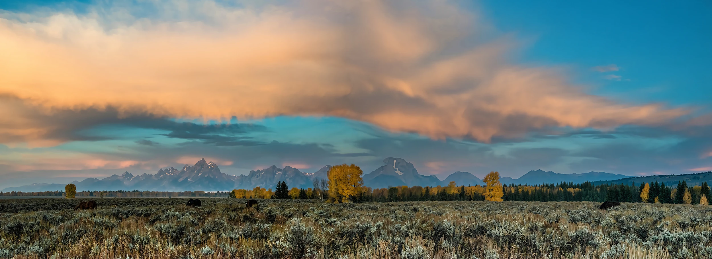 Sunrise at oxbow bend, Grand Teton – photo by Reiner Boehme