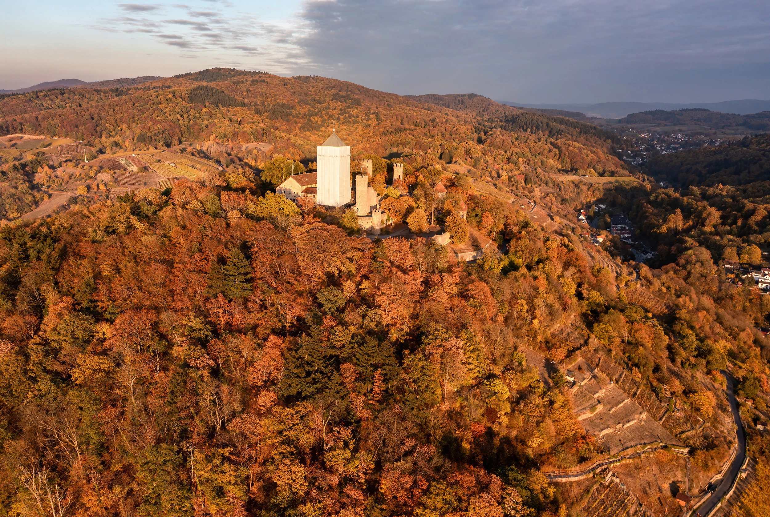 Starkenburg bei Heppenheim, Castles – photo by Reiner Boehme
