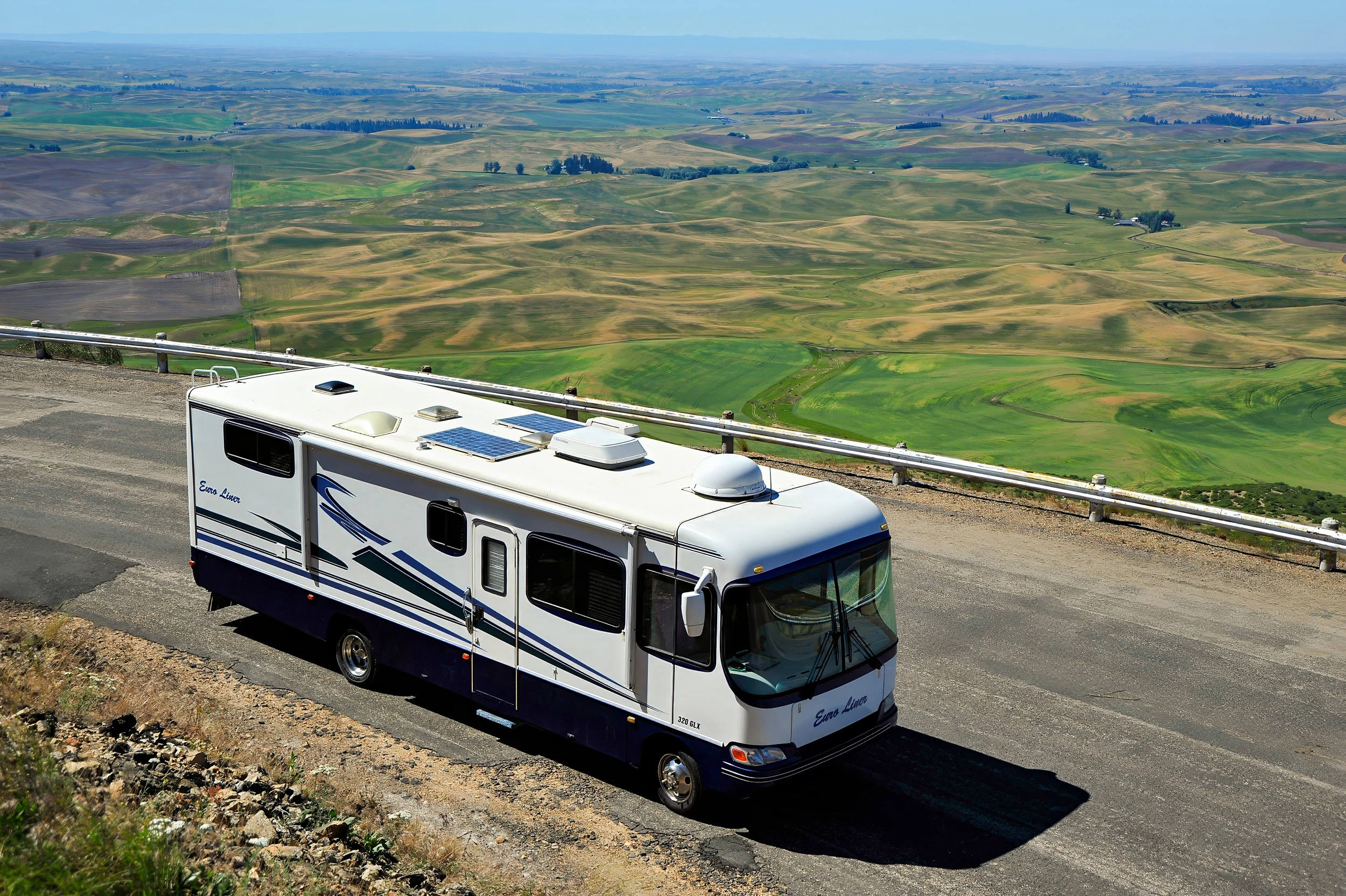 In the Palouse, Washington State, Our Motorhome – photo by Reiner Boehme