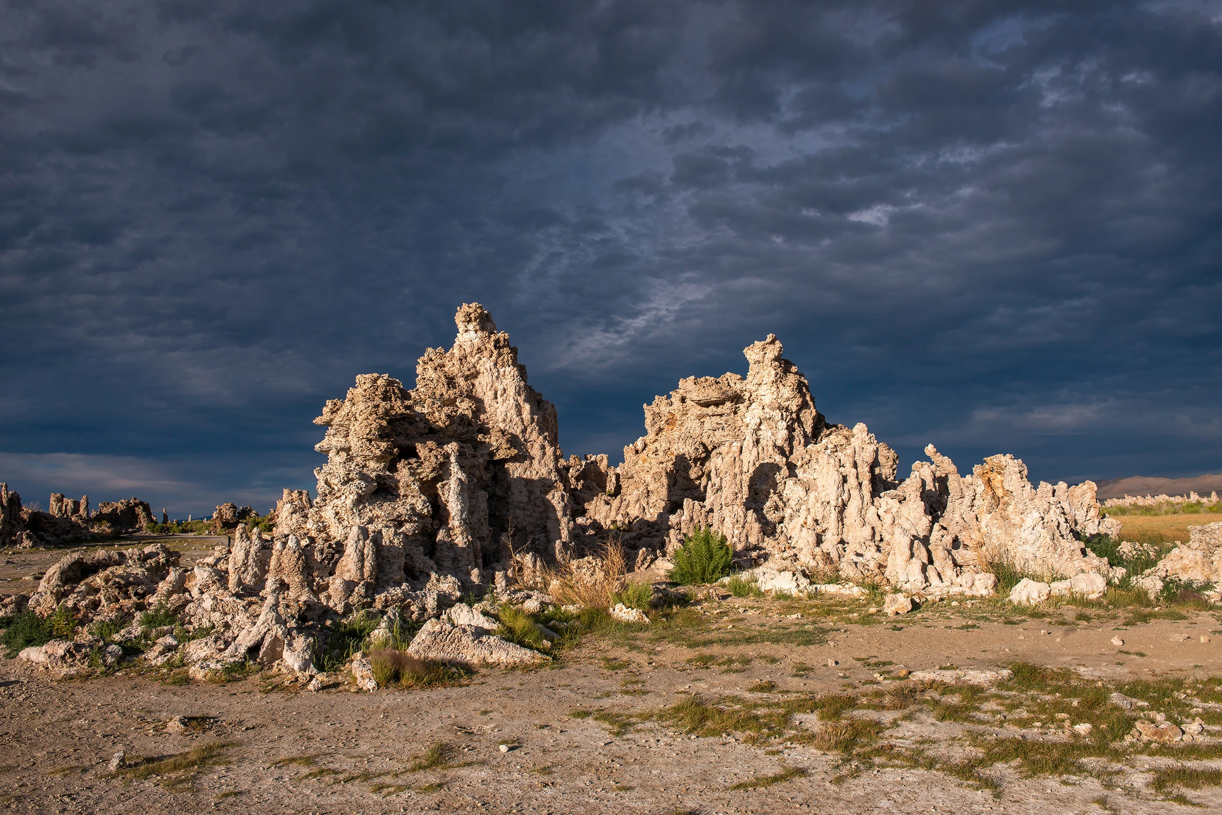 Dark sky, Mono Lake – photo by Reiner Boehme