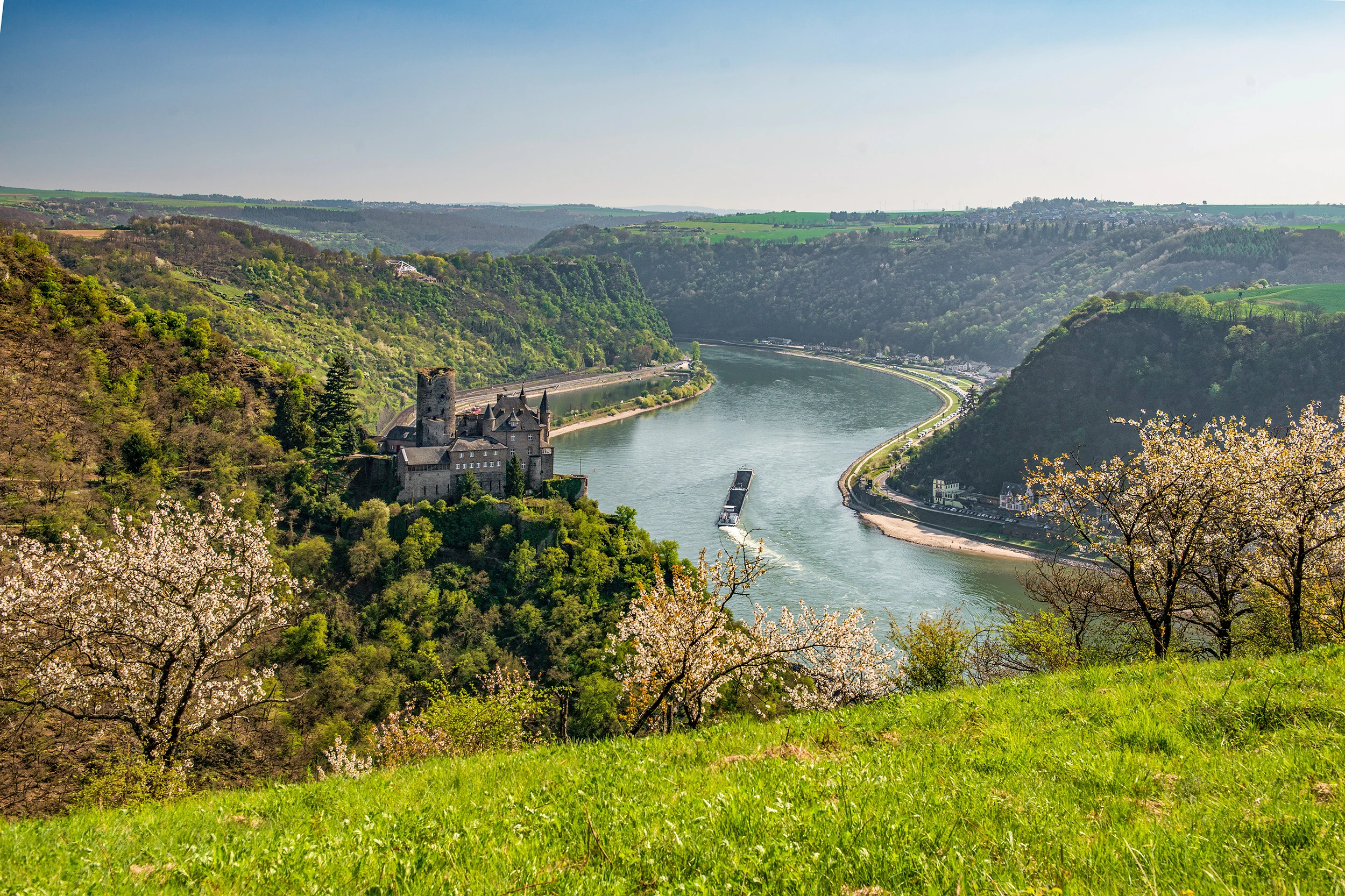 View from Patersberg, River Rhein – photo by Reiner Boehme